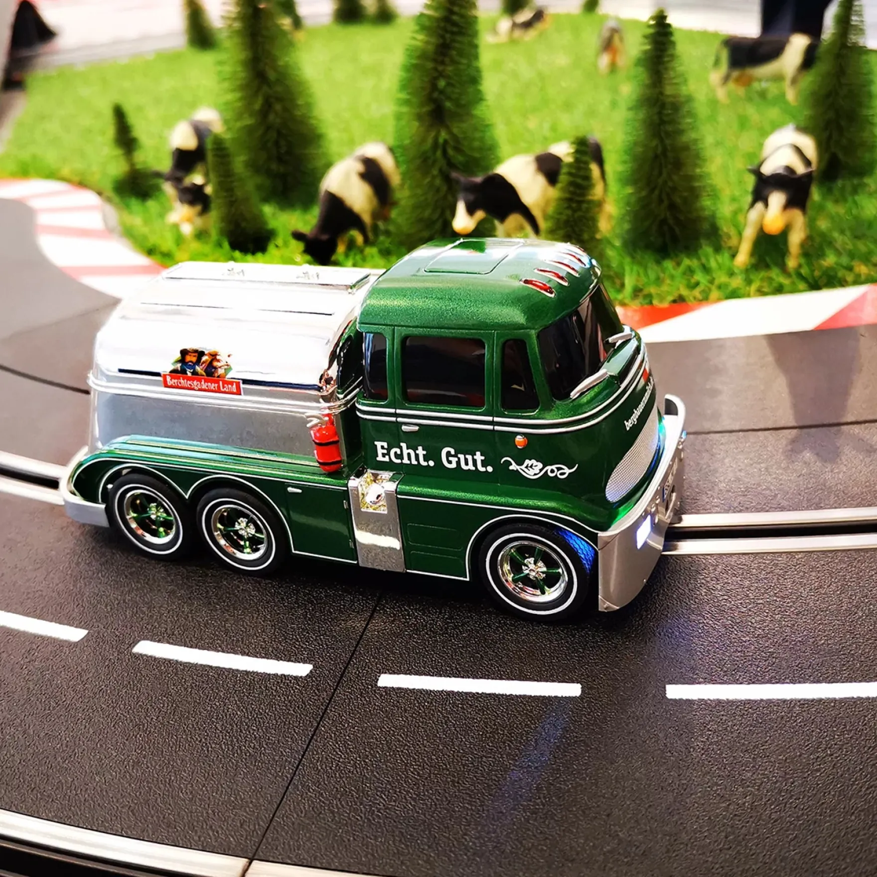 Carrera Tanker "Berchtesgadener Land"