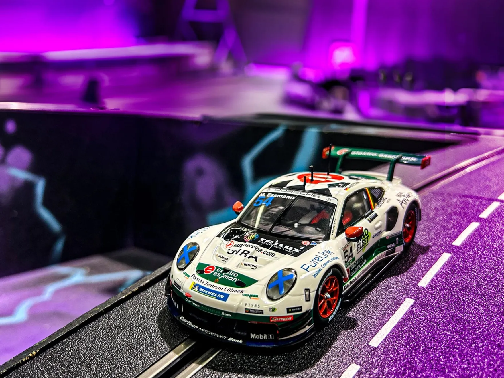 Porsche 911 "CarTech Motorsport Bonk, M. Essmann, No.54”