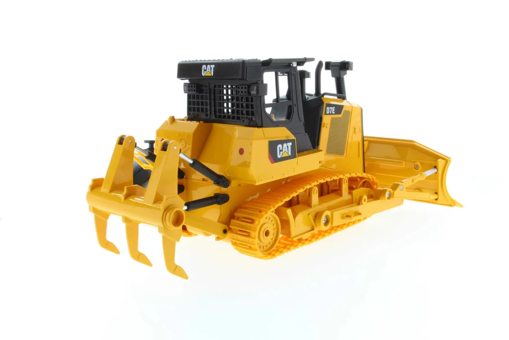 1:24 RC Cat® AT D7E Track Type Tractor