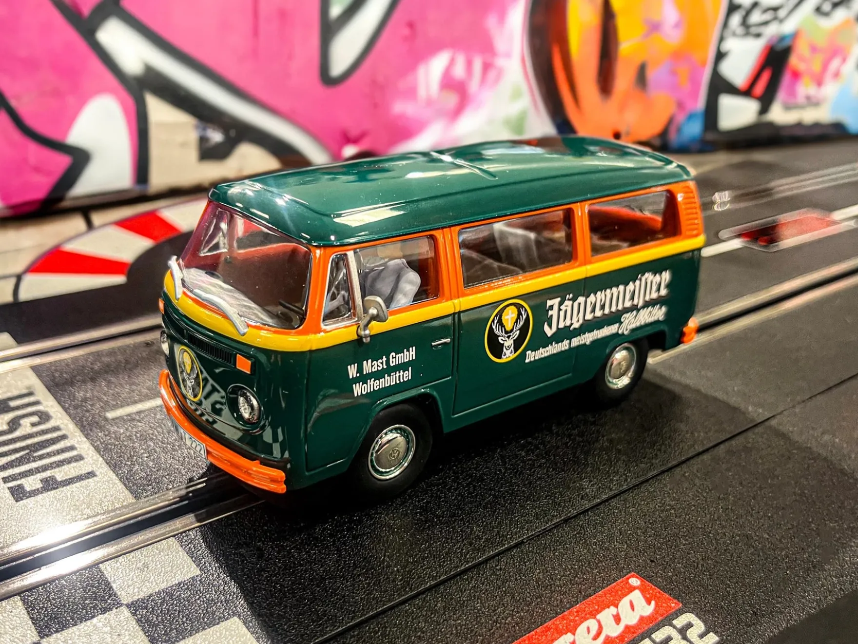 VW BUS T2b "Jägermeister"