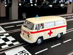 VW BUS T2b "Krankenwagen, Rotes Kreuz"
